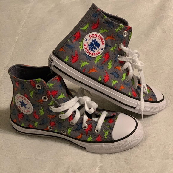 girl dinosaur converse